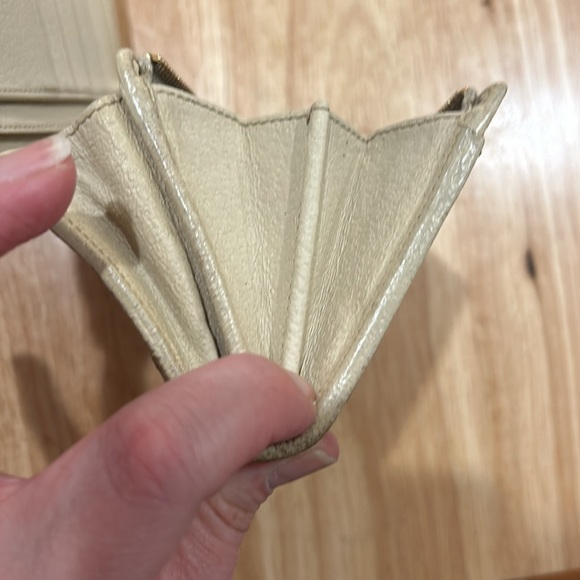 GUCCI WALLET - Picture 13 of 16